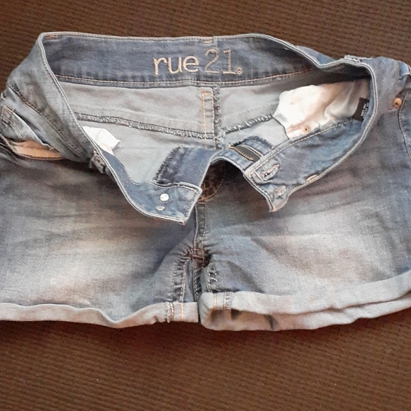 Jean shorts - Picture 1 of 4